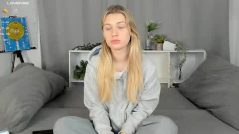 Erin Open for long and cool pvts 3 online show from December 7, 2024, 11:07 am