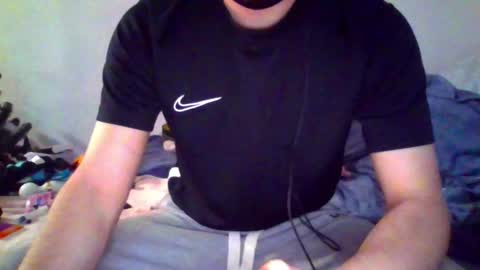 Snapshot of lestaro chatting on December 22, 2024, 11:20 pm neoglo online show from December 22, 2024, 11:20 pm