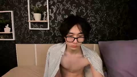 Lester online show from August 5, 2026, 2:42 pm