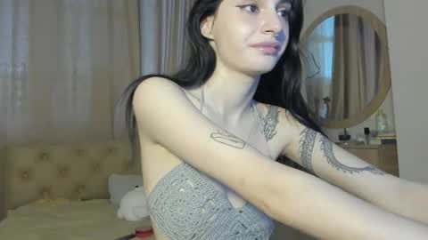 Snapshot of lesyaliss chatting on July 19, 2026, 4:33 pm lesyaliss online show from July 19, 2026, 4:33 pm