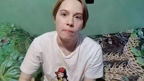 letitiaboteler online show from December 14, 2025, 1:05 pm