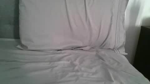 lets_play143 online show from July 14, 2026, 2:05 am