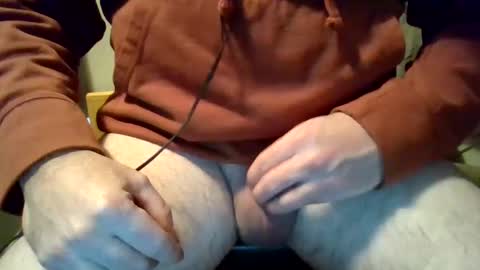 letshavefunto9t online show from February 18, 2025, 8:47 pm