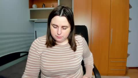 Naomi online show from April 25, 2026, 5:32 am