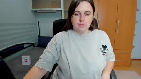 Naomi online show from June 17, 2026, 5:54 am