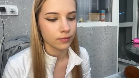 Kate online show from May 26, 2026, 2:24 pm