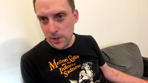 lilithgaze online show from October 7, 2025, 12:24 pm