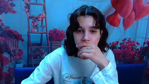 Snapshot of letty_curly chatting on February 16, 2026, 6:09 am letty_curly online show from February 16, 2026, 6:09 am