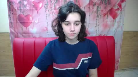 Snapshot of letty_curly chatting on March 5, 2026, 6:42 am letty_curly online show from March 5, 2026, 6:42 am