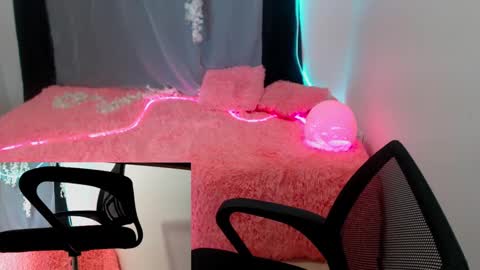 letzia77_ online show from September 9, 2025, 2:38 pm
