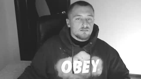 Snapshot of lev1ngston chatting on October 24, 2025, 1:40 pm lev1ngston online show from October 24, 2025, 1:40 pm