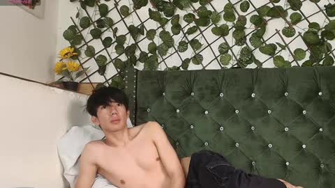 Levi  online show from January 5, 2025, 7:39 pm