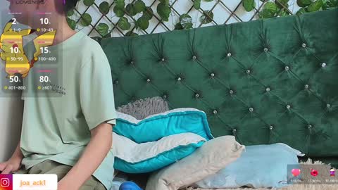 Levi  online show from January 15, 2025, 2:02 pm