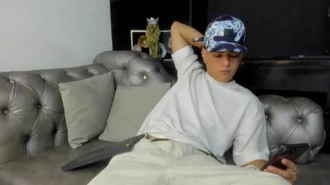 Snapshot of levy_steve chatting on February 21, 2025, 5:24 am LevySteven online show from February 21, 2025, 5:24 am