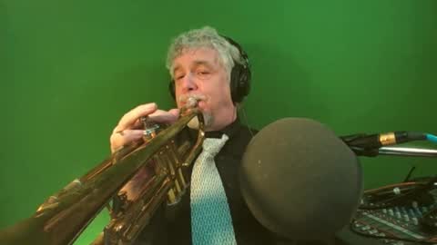 Lewis Richard Russell online show from February 3, 2026, 6:11 am