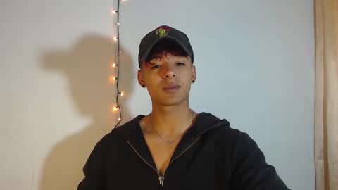 i  am lewis ly EDUARDO MEMDOZA15 online show from March 4, 2026, 2:01 pm