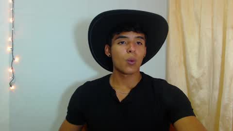 Snapshot of lewis_ly chatting on April 12, 2026, 6:13 pm i am lewis ly EDUARDO MEMDOZA15 online show from April 12, 2026, 6:13 pm