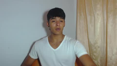 Snapshot of lewis_ly chatting on April 24, 2026, 7:05 pm i am lewis ly EDUARDO MEMDOZA15 online show from April 24, 2026, 7:05 pm