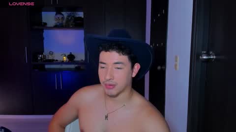 Snapshot of lex__miller chatting on October 30, 2025, 9:37 pm lex__miller online show from October 30, 2025, 9:37 pm