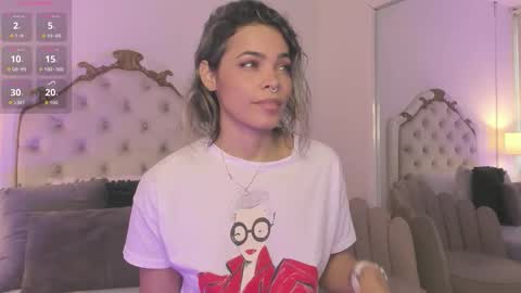 Snapshot of lexa_25_ chatting on October 15, 2025, 11:43 am online show from October 15, 2025, 11:43 am