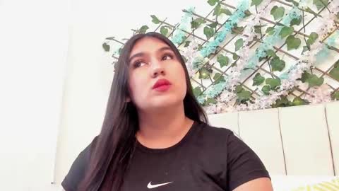 Snapshot of lexi_bloom chatting on September 20, 2025, 9:43 am Gabrielle online show from September 20, 2025, 9:43 am