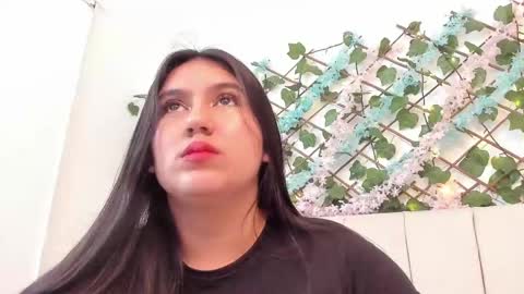 Snapshot of lexi_bloom chatting on October 5, 2025, 10:35 am Gabrielle online show from October 5, 2025, 10:35 am