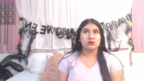 Snapshot of lexi_bloom chatting on October 19, 2025, 10:27 am Gabrielle online show from October 19, 2025, 10:27 am