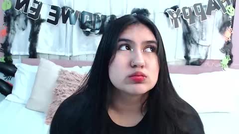 Snapshot of lexi_bloom chatting on October 23, 2025, 10:36 am Gabrielle online show from October 23, 2025, 10:36 am