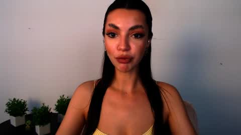 Alexia online show from June 25, 2026, 12:20 pm