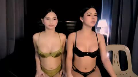 Snapshot of lexi_lovexoxo chatting on June 20, 2026, 4:04 am lexi_lovexoxo online show from June 20, 2026, 4:04 am
