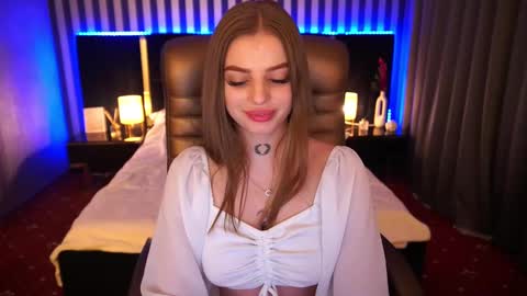 lexi_si online show from February 15, 2025, 6:44 pm