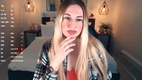 Lexy - Follow me online show from October 2, 2025, 7:04 am