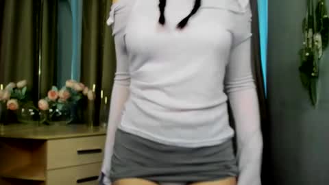 Vicki online show from March 7, 2026, 2:25 pm