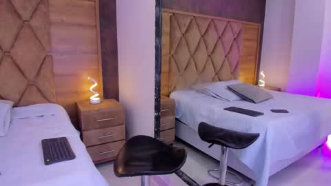 Snapshot of lexianddeker chatting on October 15, 2025, 7:03 pm Lexi Derek online show from October 15, 2025, 7:03 pm