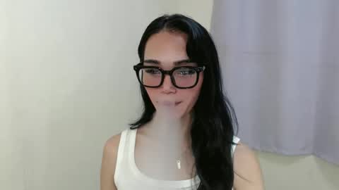 lexibabe_ online show from November 3, 2025, 3:57 pm