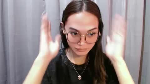 lexibabe_ online show from June 8, 2026, 6:25 am