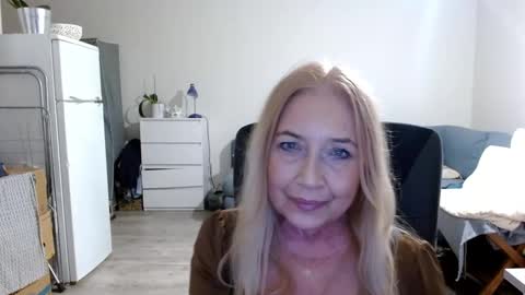 Lexie online show from February 27, 2025, 3:15 pm
