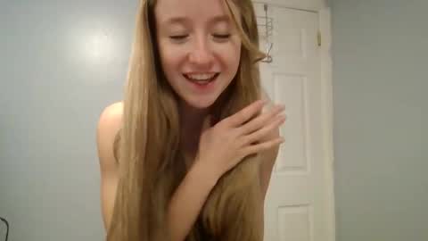 Snapshot of lexiebanks1111 chatting on November 15, 2025, 6:55 am Cassy online show from November 15, 2025, 6:55 am