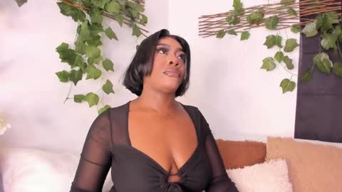 Lexieegrey online show from May 11, 2026, 6:38 pm