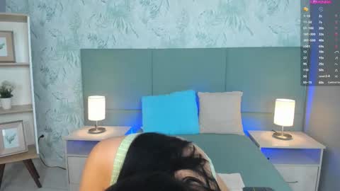 Snapshot of lexiethompson_ chatting on October 3, 2025, 12:02 pm Lexie Thompson  online show from October 3, 2025, 12:02 pm