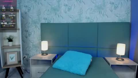 Snapshot of lexiethompson_ chatting on October 22, 2025, 12:05 pm Lexie Thompson  online show from October 22, 2025, 12:05 pm