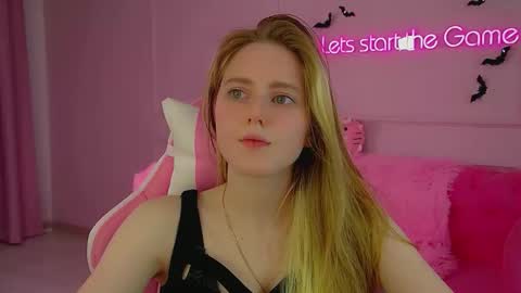 Lexi online show from October 18, 2025, 6:30 pm