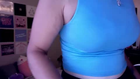 Snapshot of lexwyoex chatting on October 2, 2025, 1:40 pm lexwyoex online show from October 2, 2025, 1:40 pm