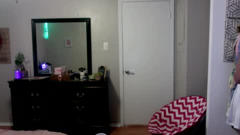 Snapshot of lexwyoex chatting on October 7, 2025, 12:08 am lexwyoex online show from October 7, 2025, 12:08 am