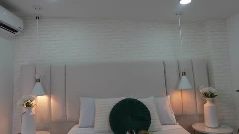 lexxi_gb online show from June 23, 2026, 7:23 pm