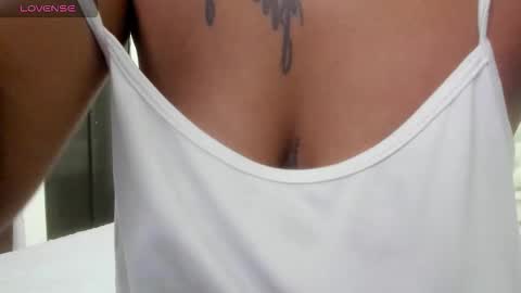 Snapshot of lexxi_ross chatting on October 17, 2025, 2:41 pm LEXXI online show from October 17, 2025, 2:41 pm