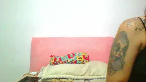 Snapshot of lexxie_weed chatting on October 3, 2025, 10:29 pm Lexxie online show from October 3, 2025, 10:29 pm