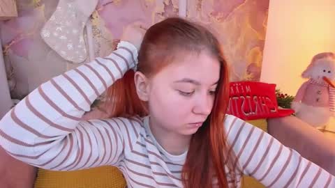 lexxxyone online show from December 12, 2024, 2:33 pm