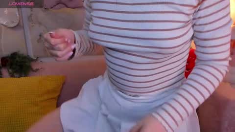 lexxxyone online show from January 5, 2025, 7:49 pm
