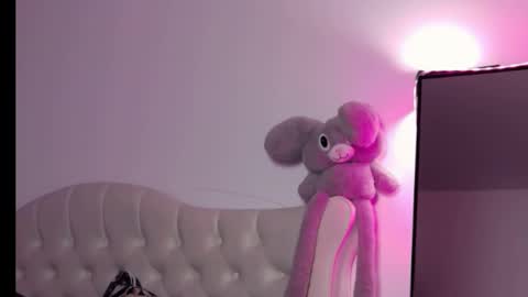 Snapshot of lexxyselena chatting on November 18, 2025, 10:47 pm Lexxyselena online show from November 18, 2025, 10:47 pm